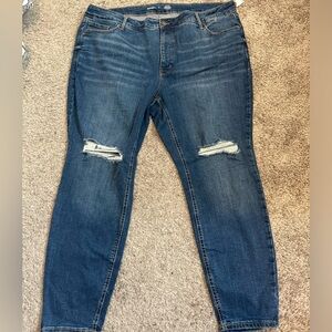 Ripped stretchy blue jeans